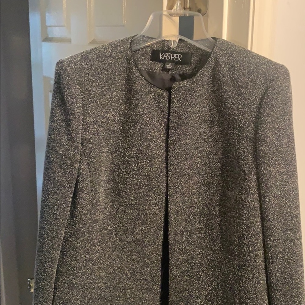 Elegant Skirt with jacket